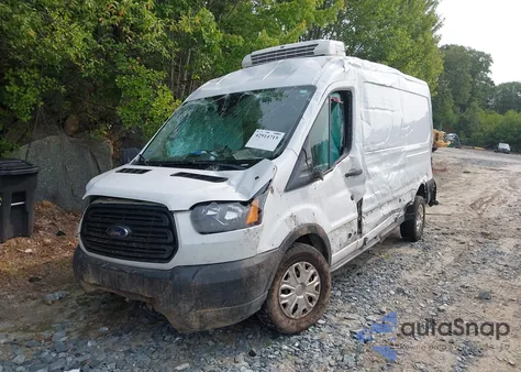 2019 Ford Transit-250 z USA, uszkodzony, nr VIN 1FTYR2CM8KKA10527